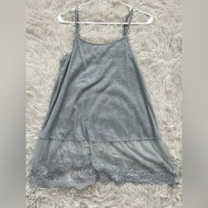 Umgee layering tank EUC Small
